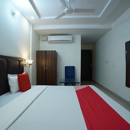 Hotel O Grey Orchid Ludhiana Exteriör bild