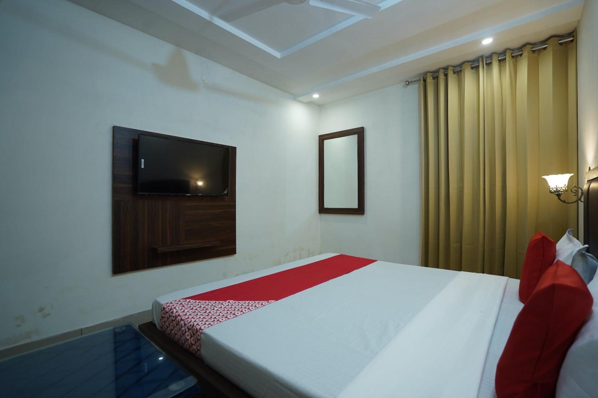 Hotel O Grey Orchid Ludhiana Exteriör bild