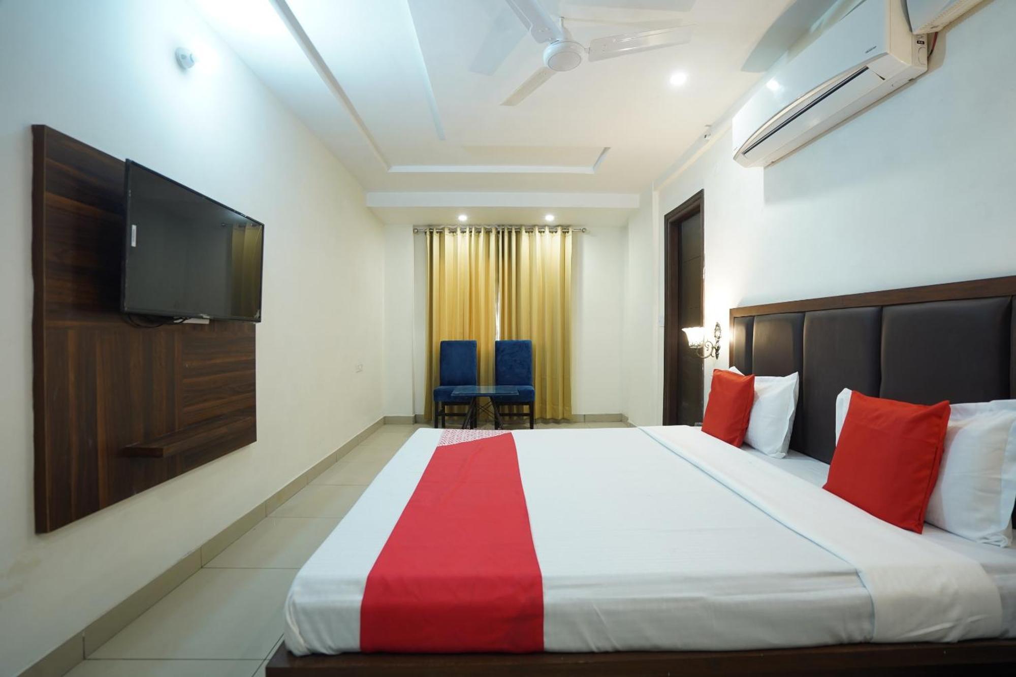Hotel O Grey Orchid Ludhiana Exteriör bild