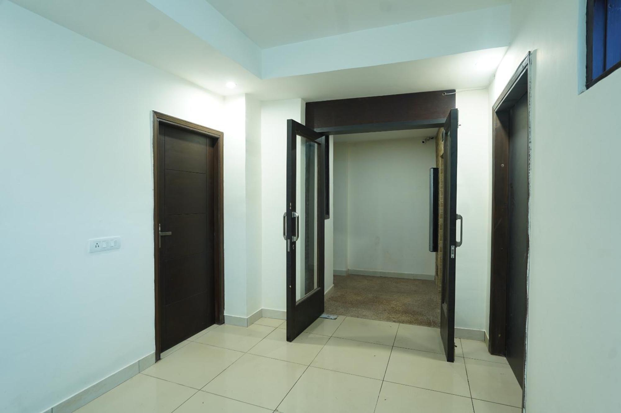 Hotel O Grey Orchid Ludhiana Exteriör bild