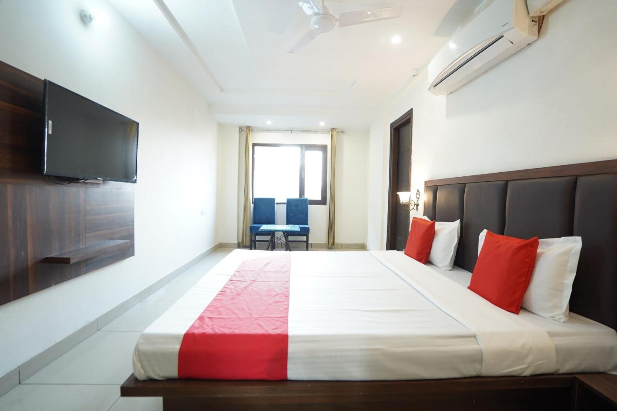 Hotel O Grey Orchid Ludhiana Exteriör bild