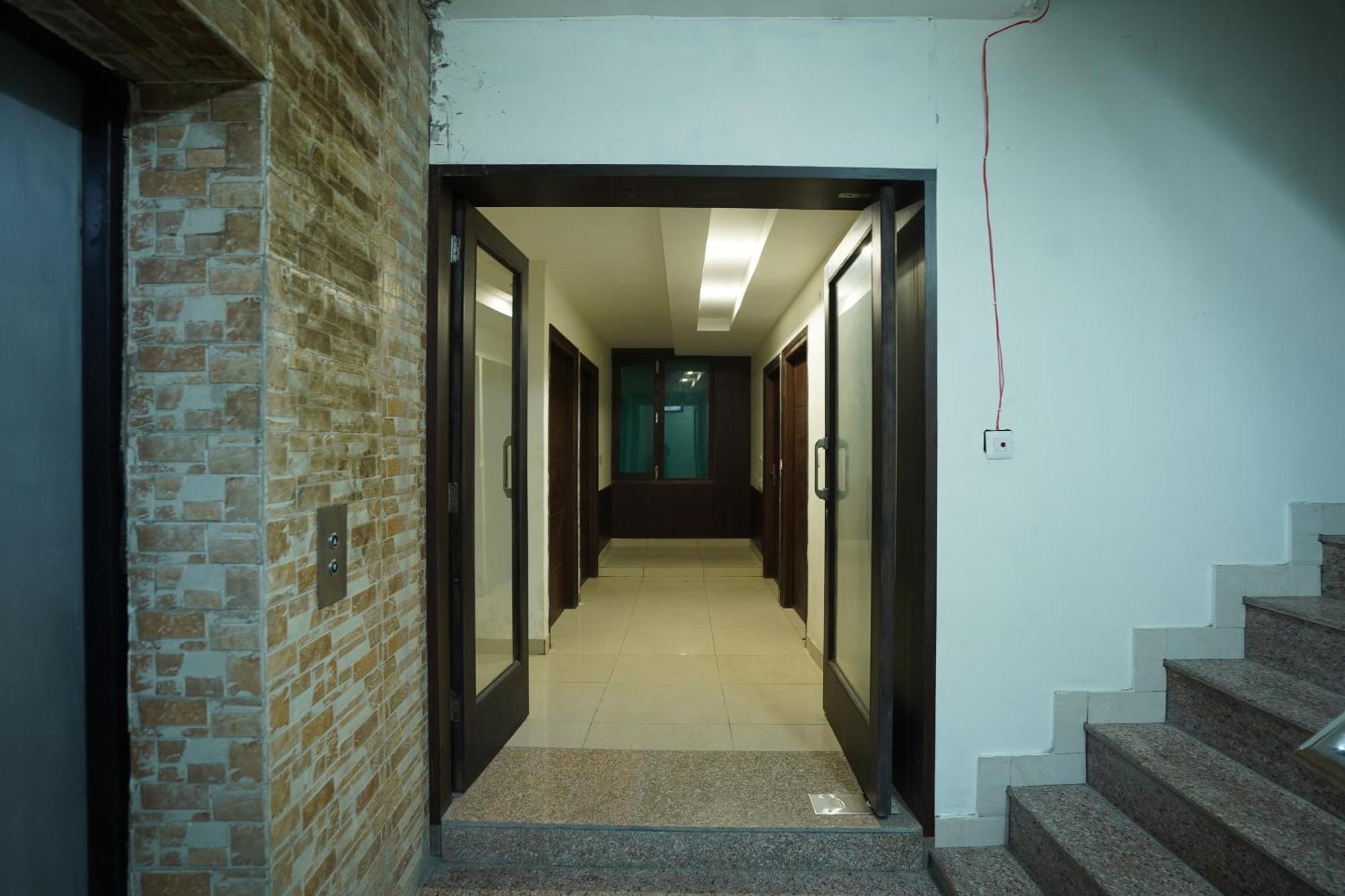 Hotel O Grey Orchid Ludhiana Exteriör bild