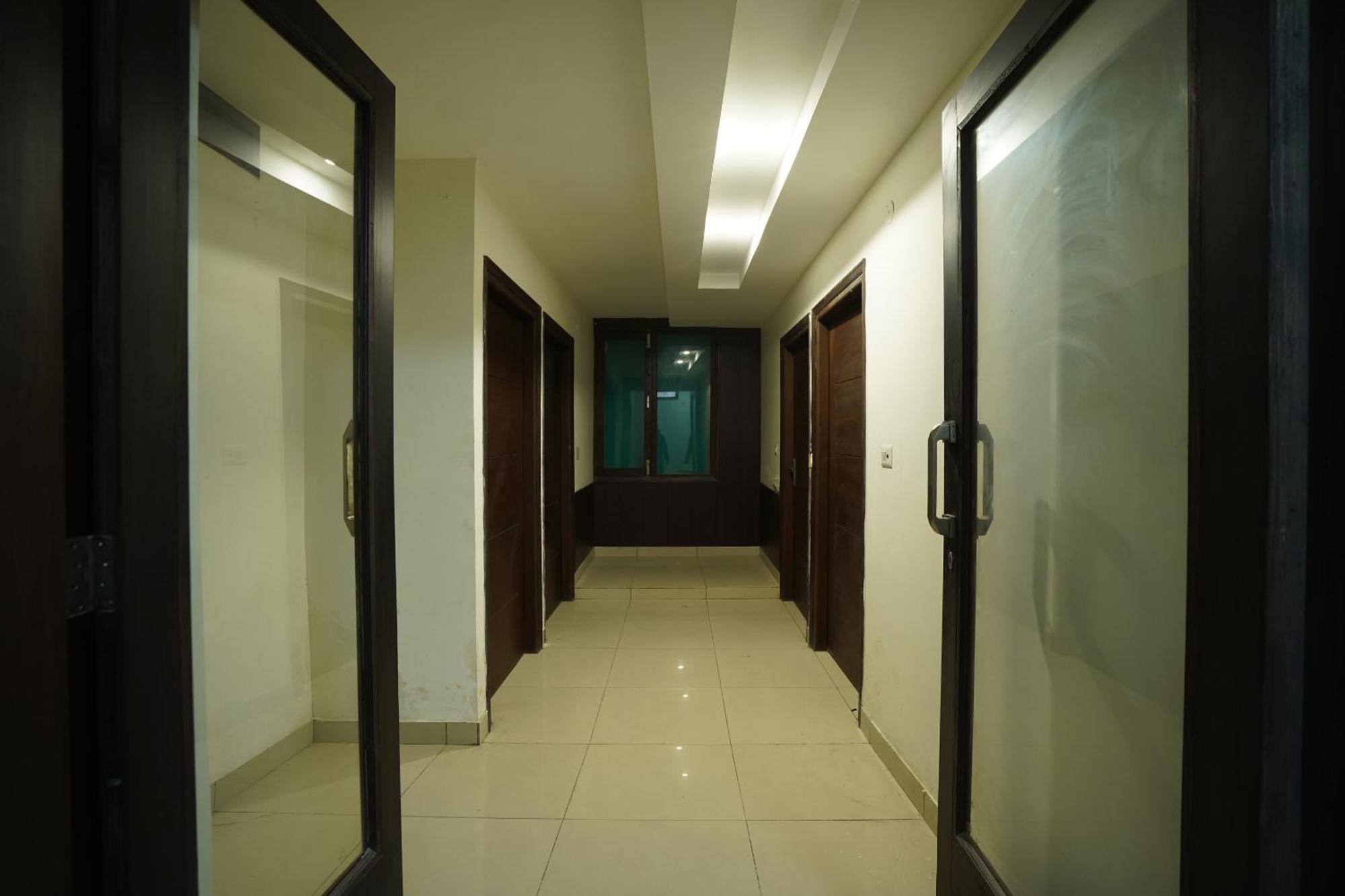 Hotel O Grey Orchid Ludhiana Exteriör bild